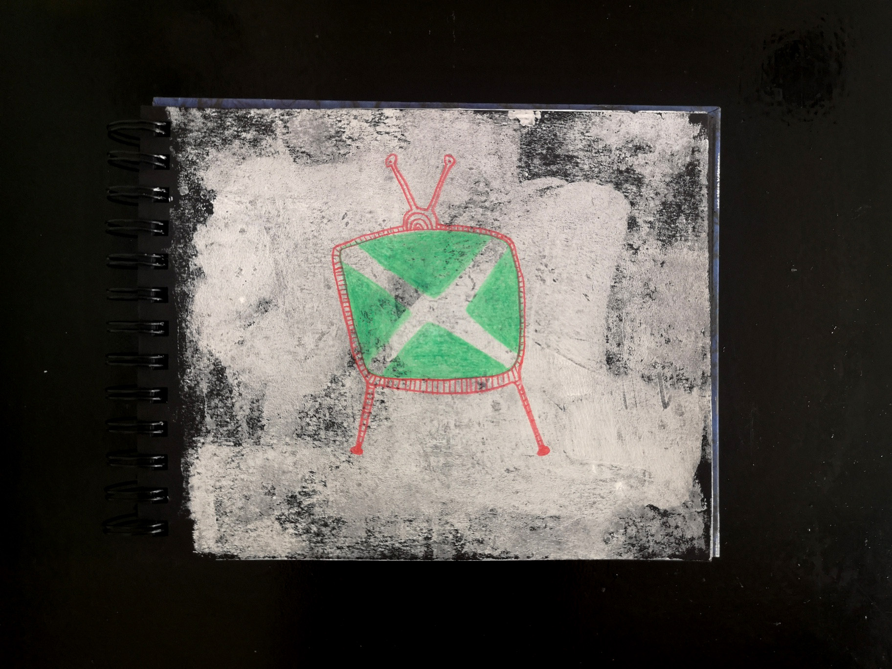 Grüner Fernseher mit Kreuz X Buntstiftzeichnung mit Acryl